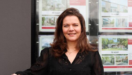 LINDA SCHUURMAN